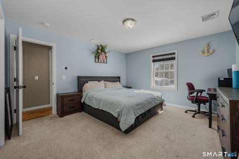 19 Moxley Road Montville CT 06382