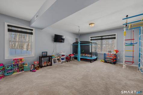 19 Moxley Road Montville CT 06382