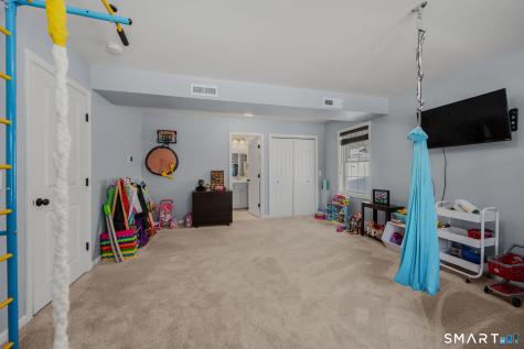 19 Moxley Road Montville CT 06382