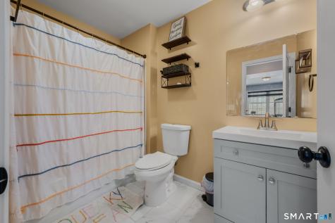 19 Moxley Road Montville CT 06382