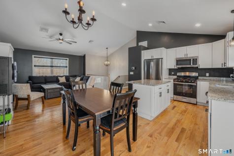 19 Moxley Road Montville CT 06382