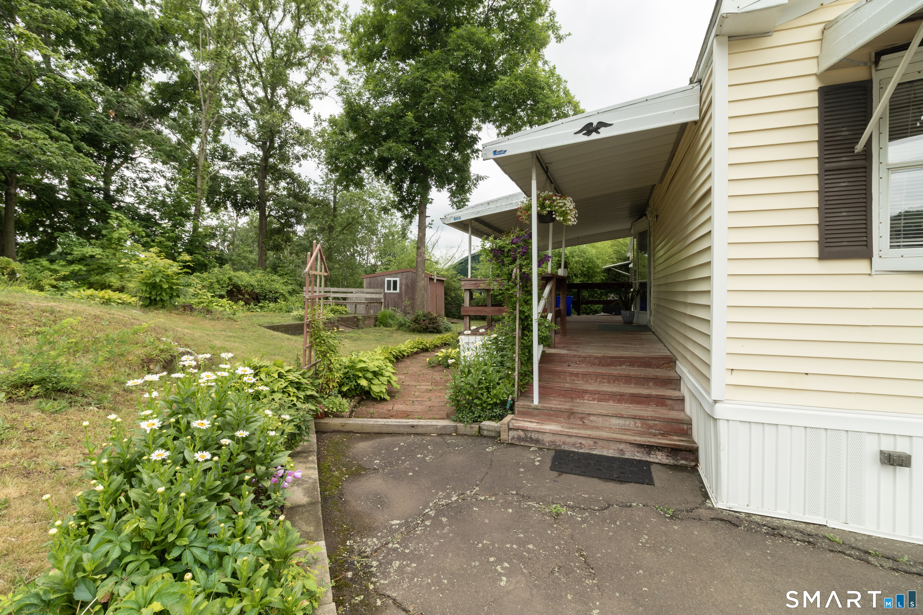 525 East Main Street Branford CT 06405