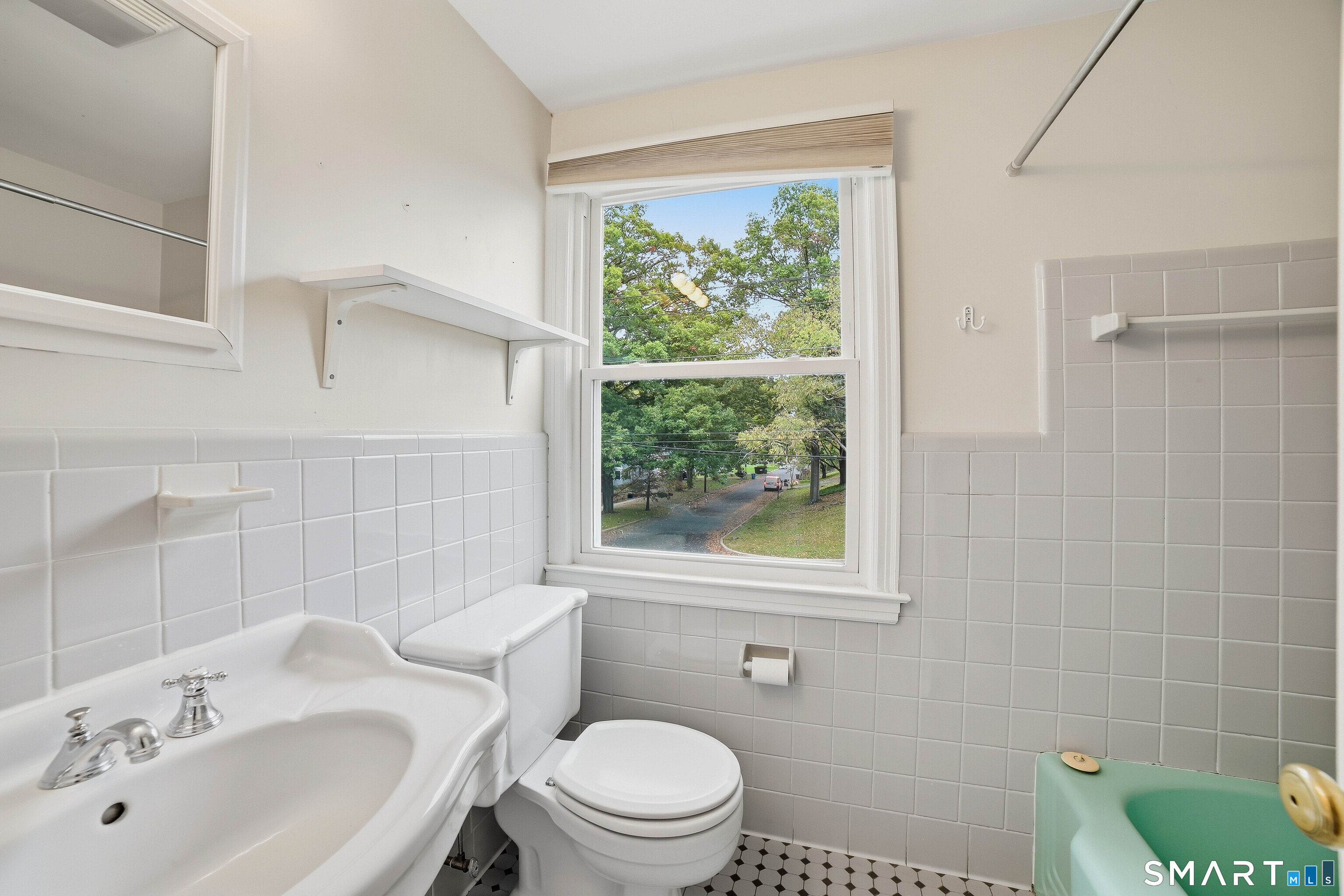 120 Knollwood Drive New Haven CT 06515