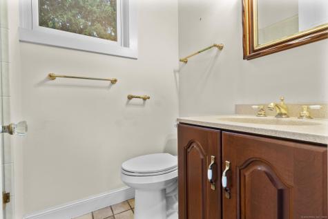 29 Crescent Bluff Avenue Branford CT 06405