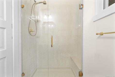 29 Crescent Bluff Avenue Branford CT 06405