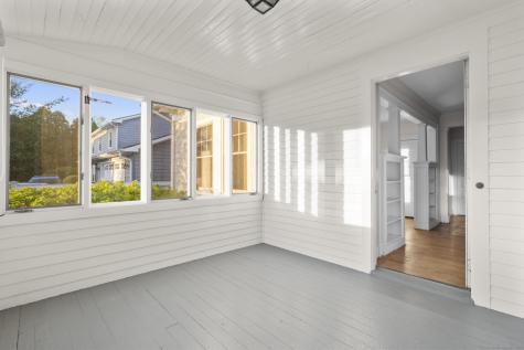 29 Crescent Bluff Avenue Branford CT 06405