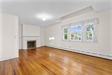 29 Crescent Bluff Avenue Branford CT 06405