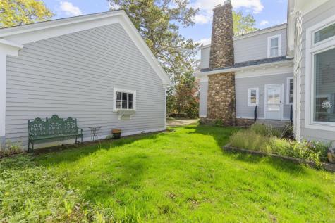 29 Crescent Bluff Avenue Branford CT 06405