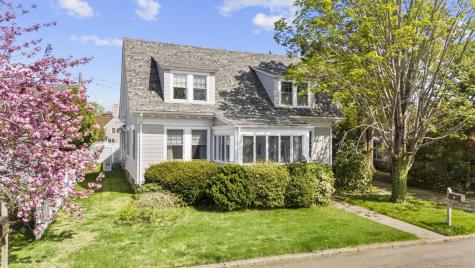 29 Crescent Bluff Avenue Branford CT 06405
