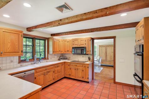 174 Huntingtown Road Newtown CT 06470
