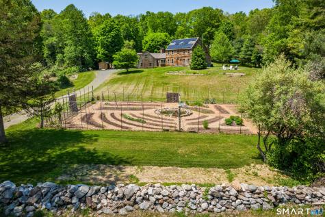 174 Huntingtown Road Newtown CT 06470