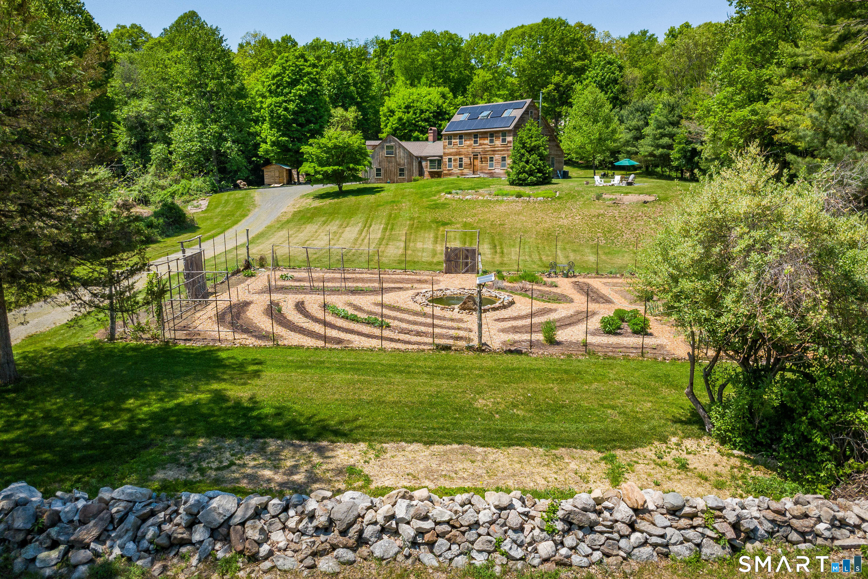 174 Huntingtown Road Newtown CT 06470