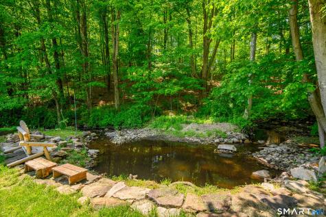 174 Huntingtown Road Newtown CT 06470