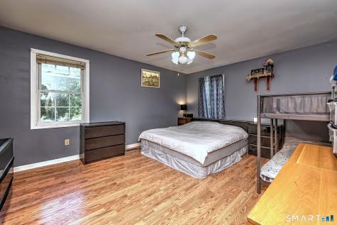 24 Warner Road North Haven CT 06473