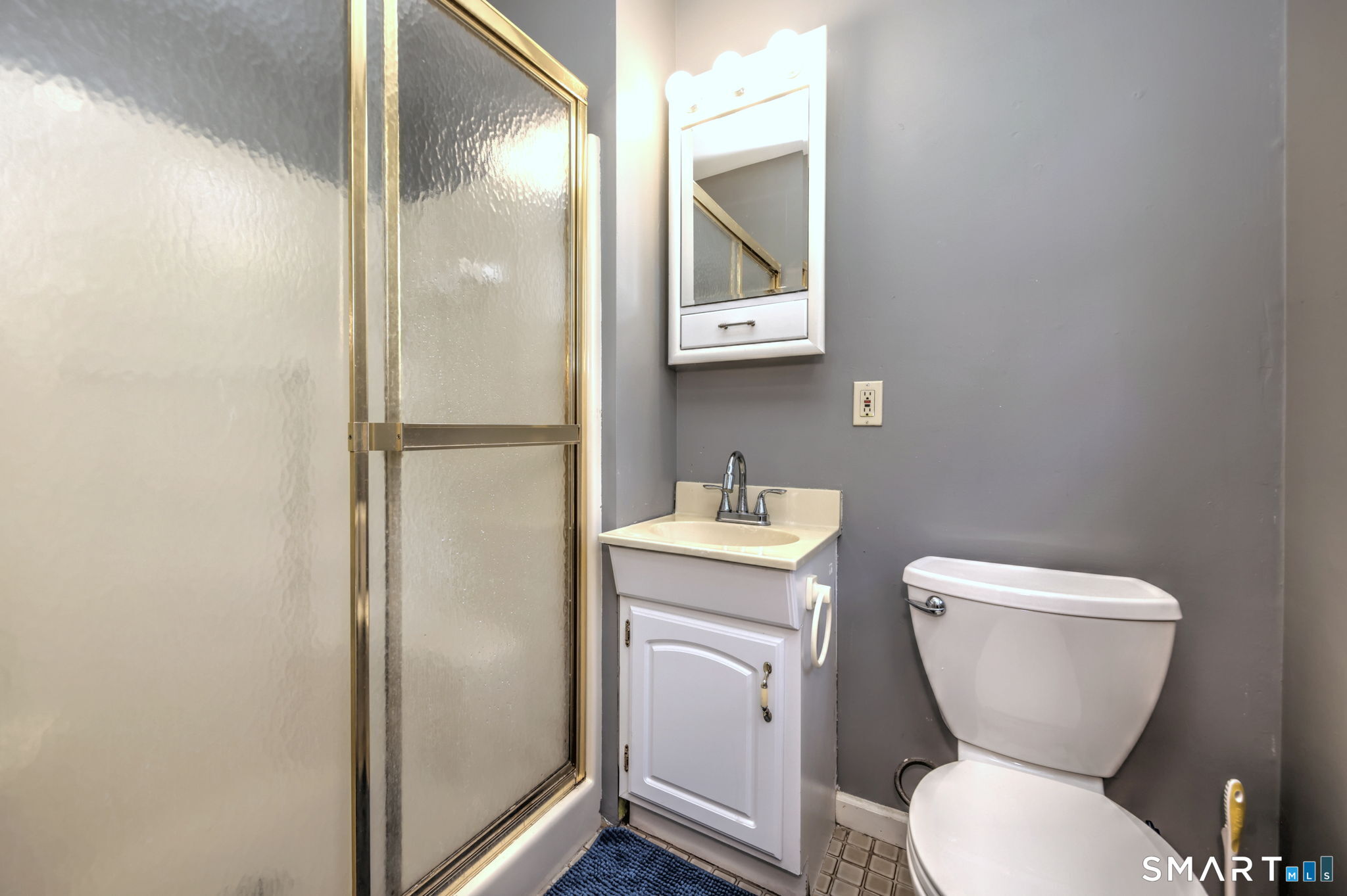24 Warner Road North Haven CT 06473