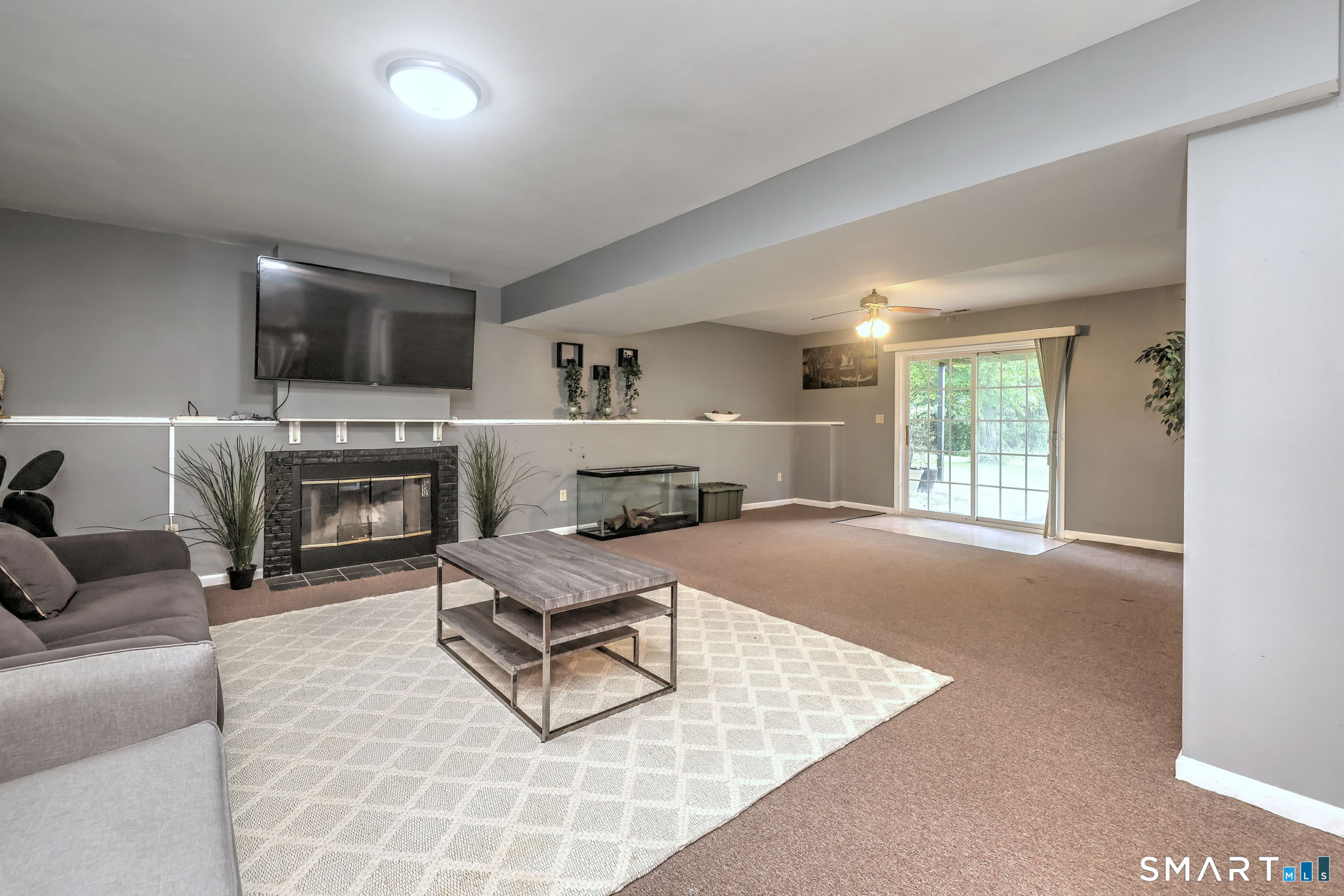 24 Warner Road North Haven CT 06473