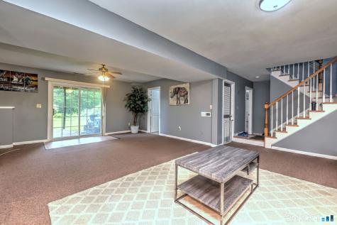 24 Warner Road North Haven CT 06473