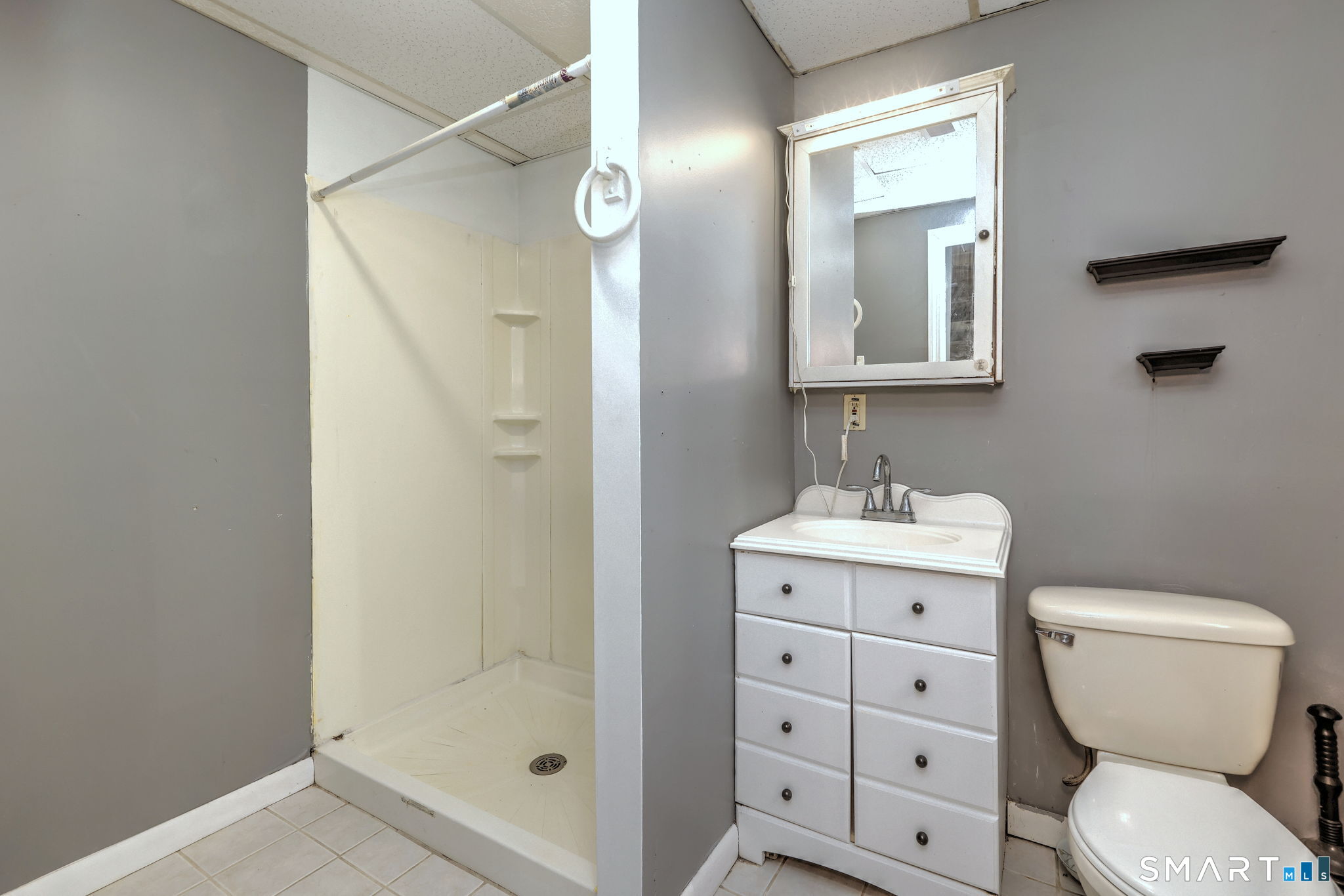 24 Warner Road North Haven CT 06473
