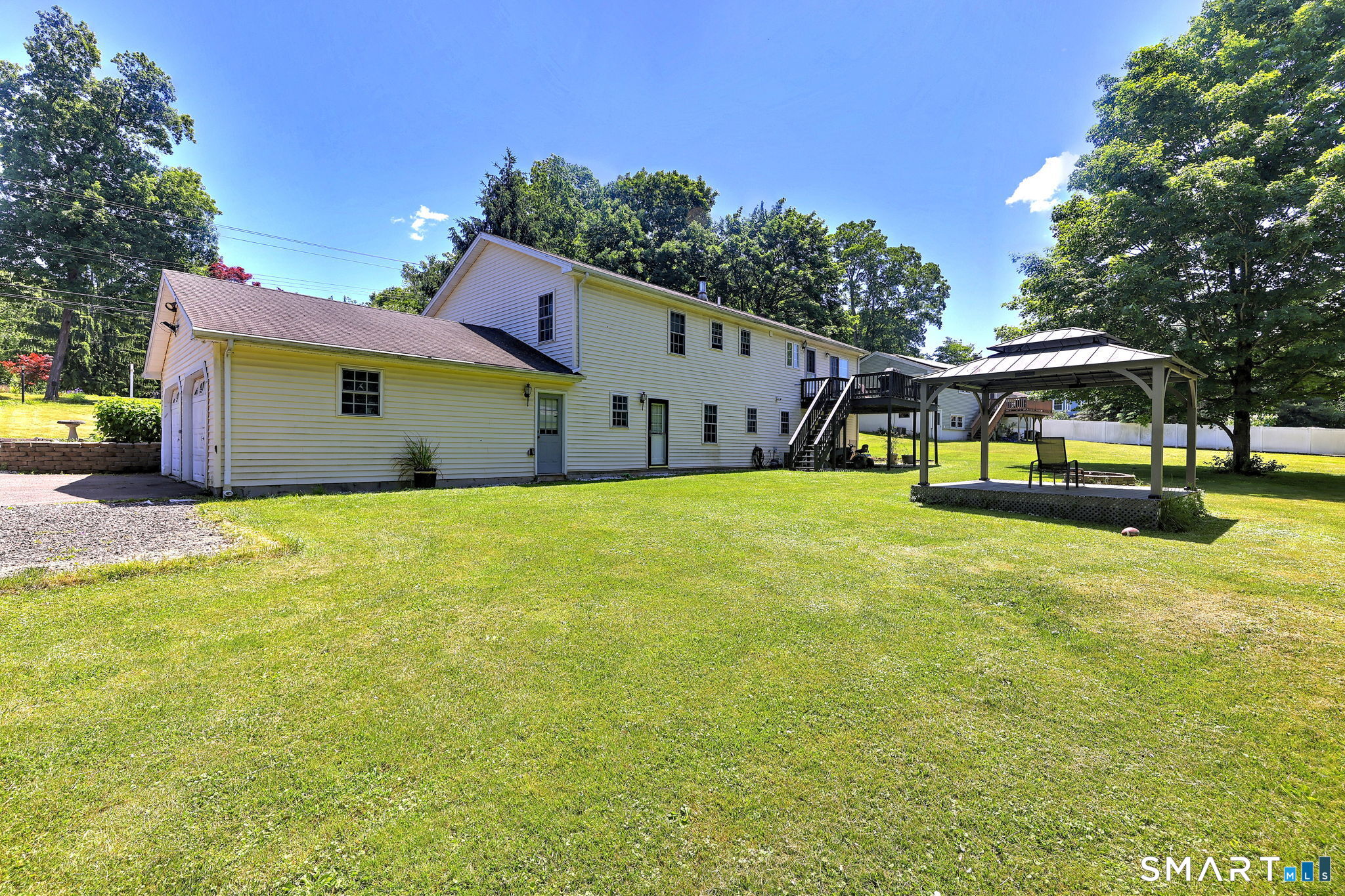 24 Warner Road North Haven CT 06473