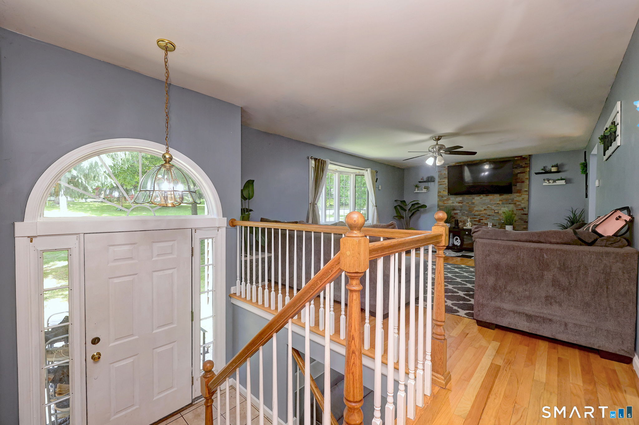 24 Warner Road North Haven CT 06473