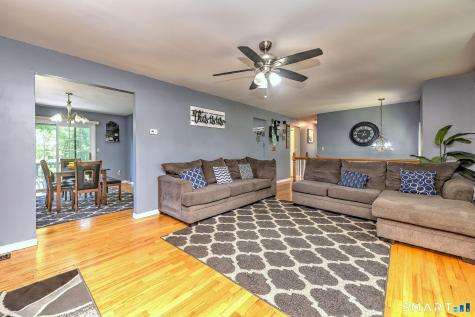 24 Warner Road North Haven CT 06473