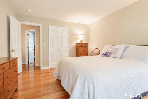5 Stone Gate Drive Newtown CT 06482