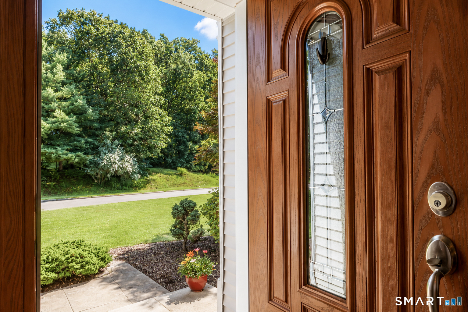 5 Stone Gate Drive Newtown CT 06482