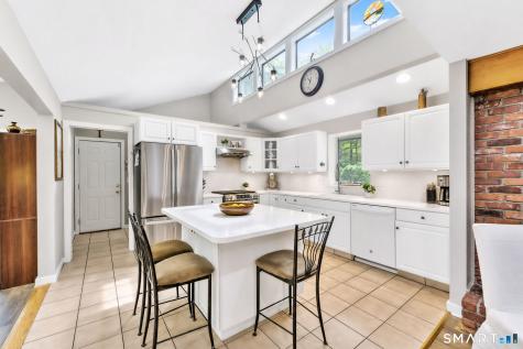 14 Northgate Simsbury CT 06070