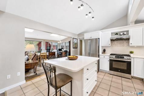 14 Northgate Simsbury CT 06070