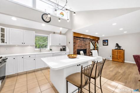 14 Northgate Simsbury CT 06070