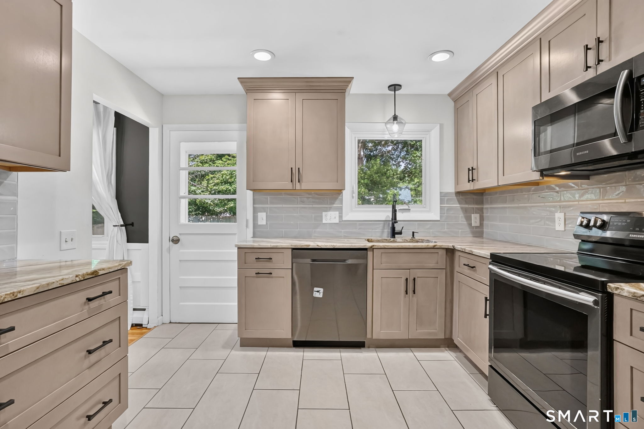 12 Webster Road Enfield CT 06082