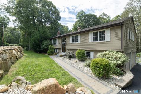 952 Maple Hill Road Guilford CT 06437