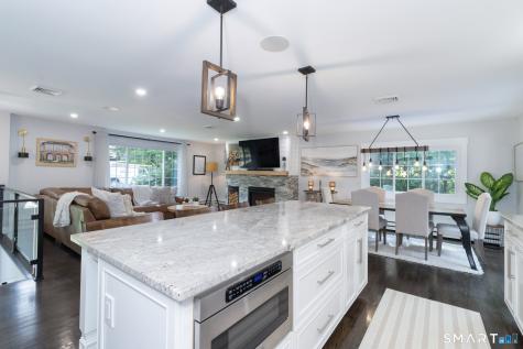 952 Maple Hill Road Guilford CT 06437