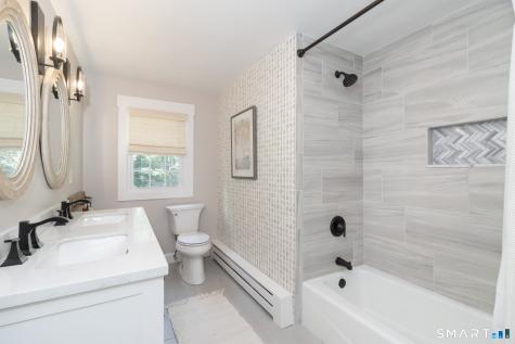 952 Maple Hill Road Guilford CT 06437