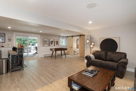 952 Maple Hill Road Guilford CT 06437