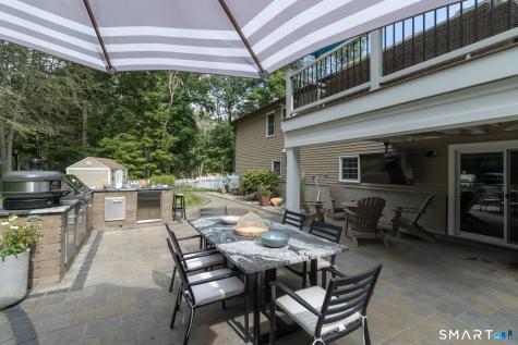 952 Maple Hill Road Guilford CT 06437