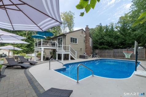 952 Maple Hill Road Guilford CT 06437