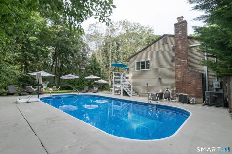 952 Maple Hill Road Guilford CT 06437