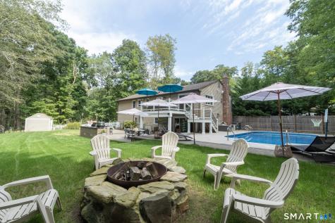 952 Maple Hill Road Guilford CT 06437