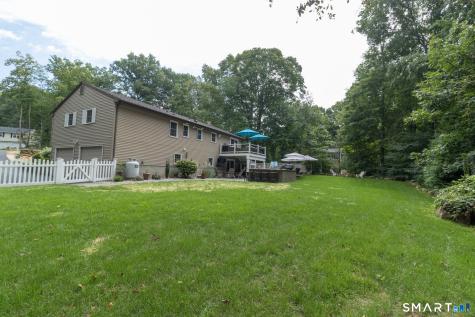 952 Maple Hill Road Guilford CT 06437