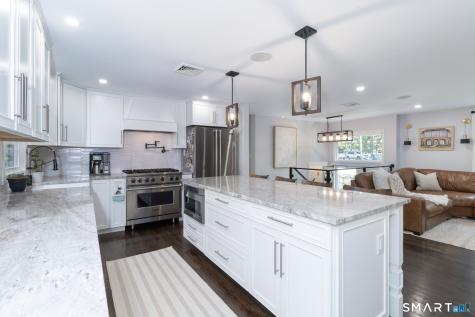 952 Maple Hill Road Guilford CT 06437