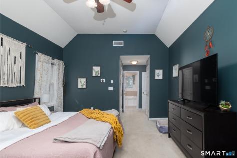 31 Hawks Landing Hebron CT 06231