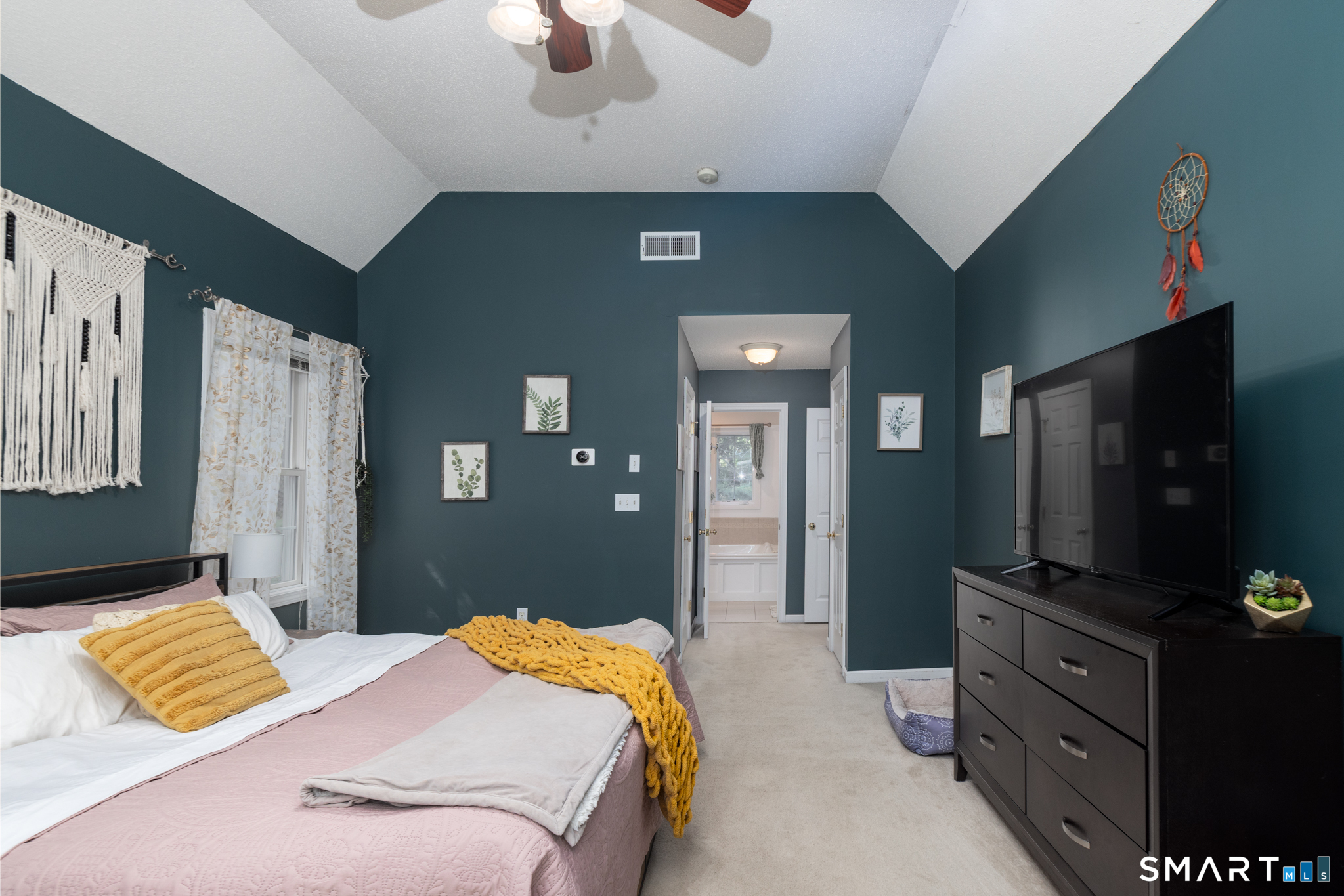31 Hawks Landing Hebron CT 06231