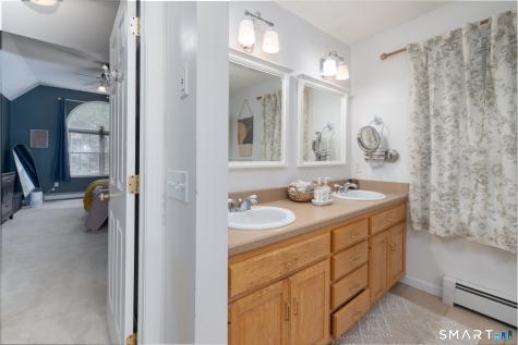 31 Hawks Landing Hebron CT 06231