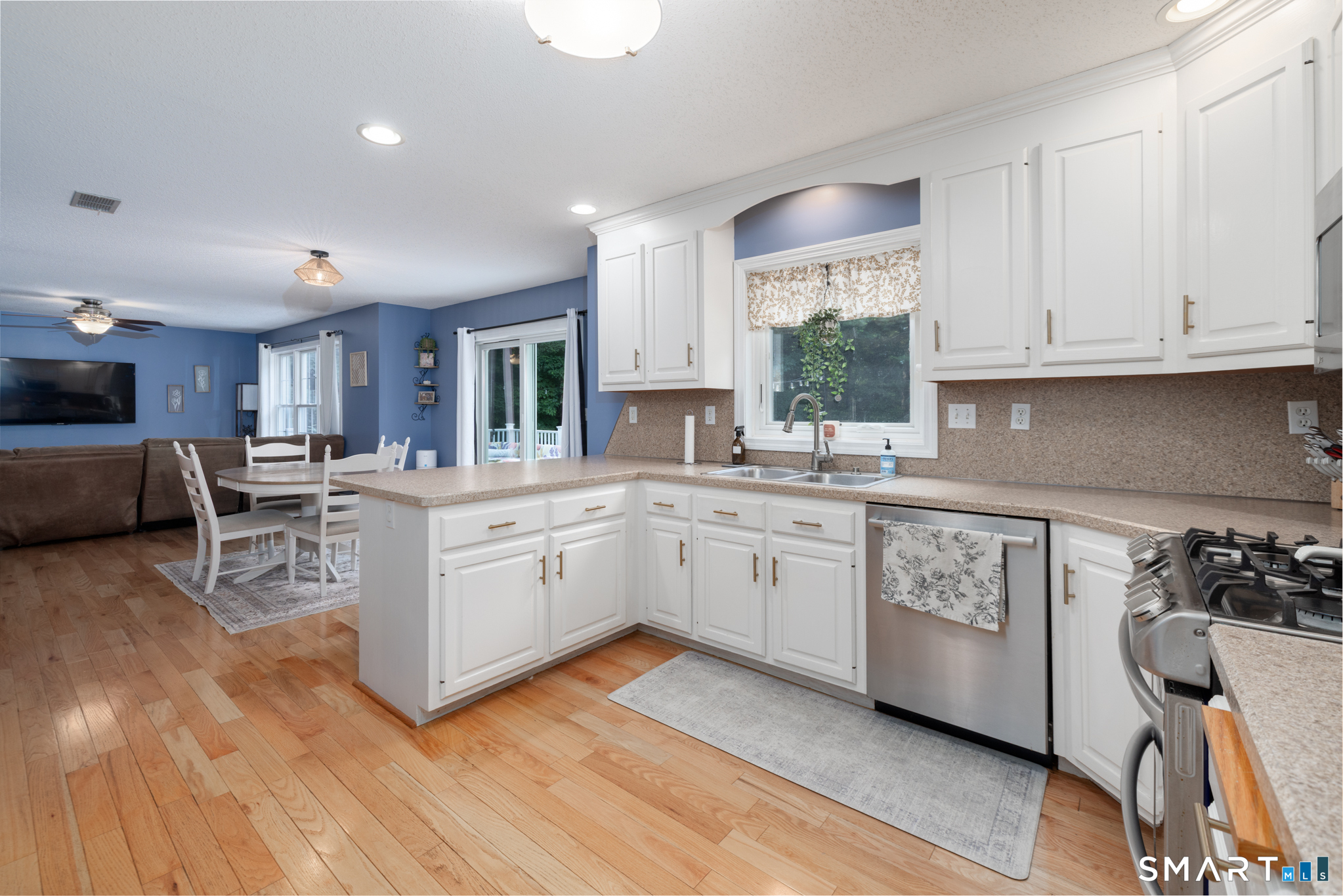 31 Hawks Landing Hebron CT 06231