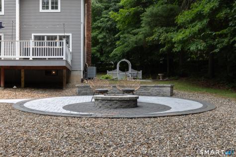 31 Hawks Landing Hebron CT 06231