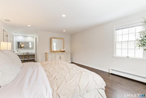 7 Hadley Drive Avon CT 06001