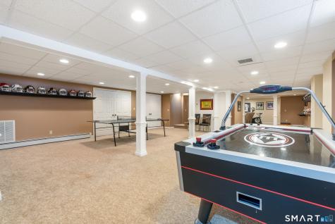 7 Hadley Drive Avon CT 06001