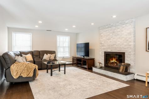 7 Hadley Drive Avon CT 06001