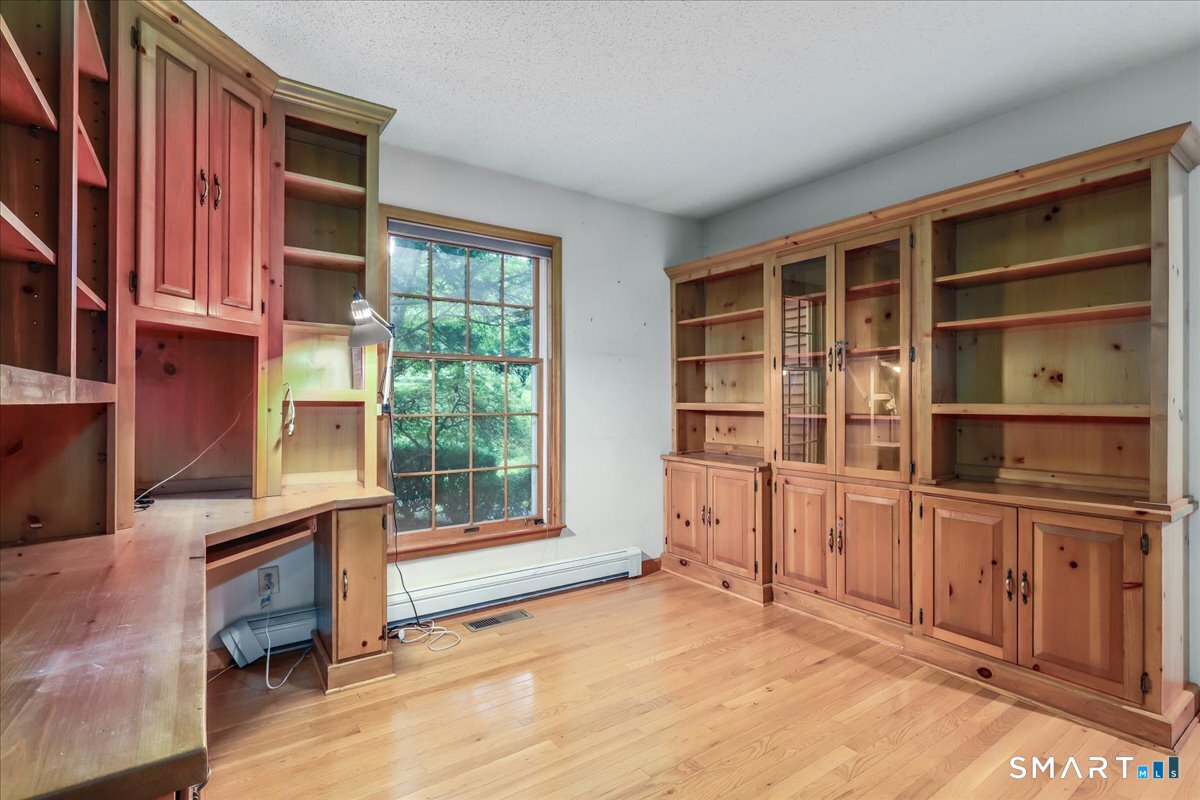 21 Farm Road Sherman CT 06784